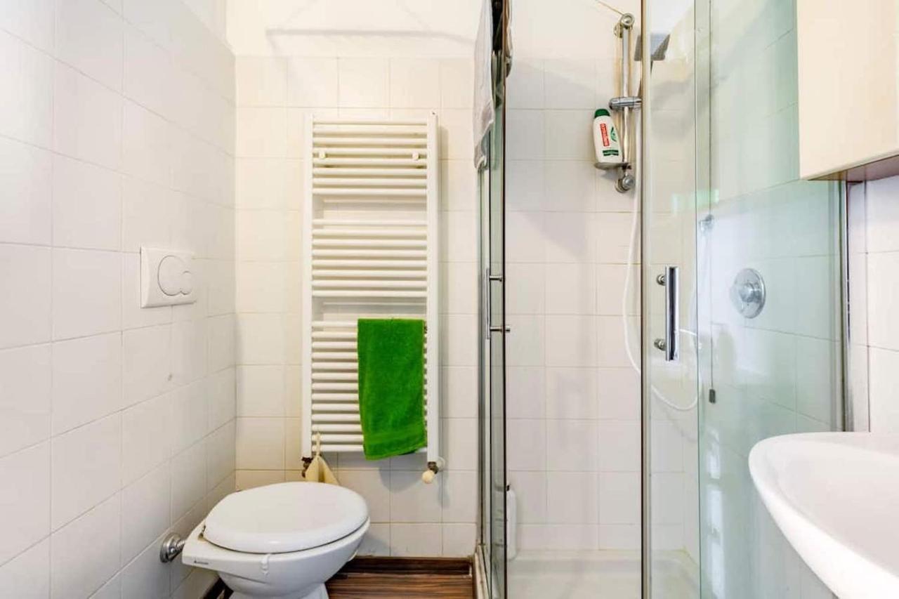 Lovely Apartment Navigli Милано Екстериор снимка