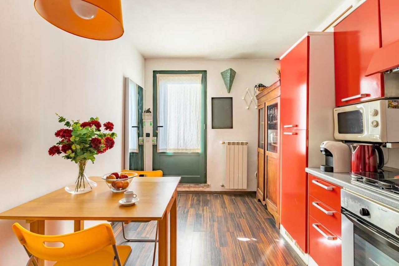 Lovely Apartment Navigli Милано Екстериор снимка